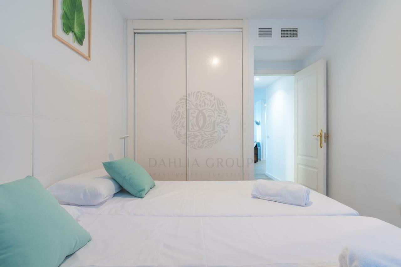 El Faro Beach Apartment By Dahlia Group Estepona Extérieur photo
